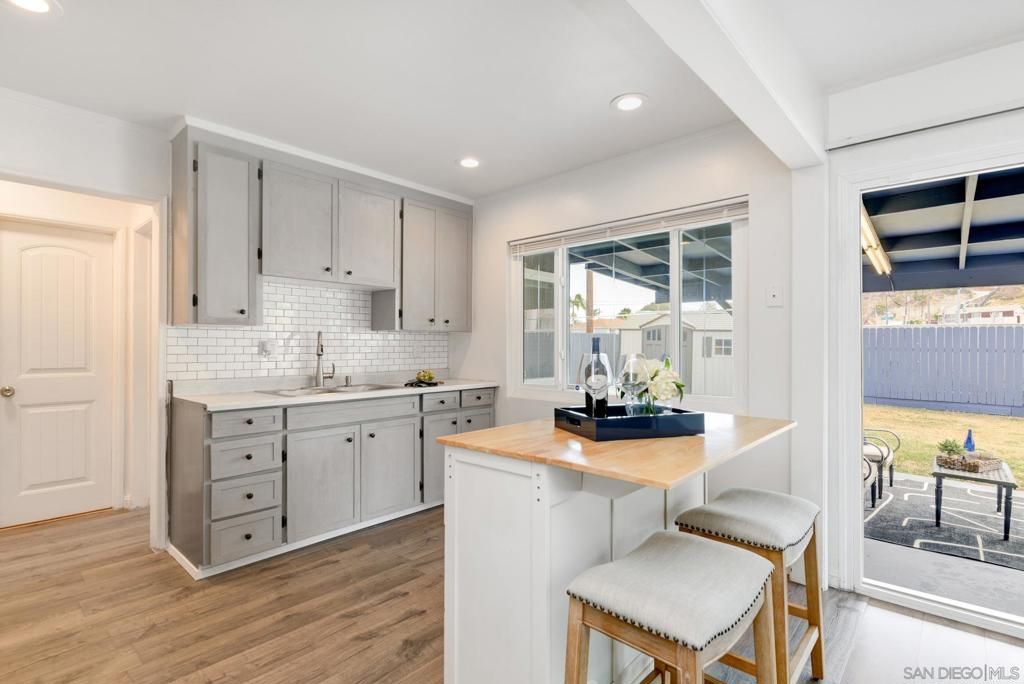 Image 11 of property listing at 801 Olive Ave, National City, CA 91950