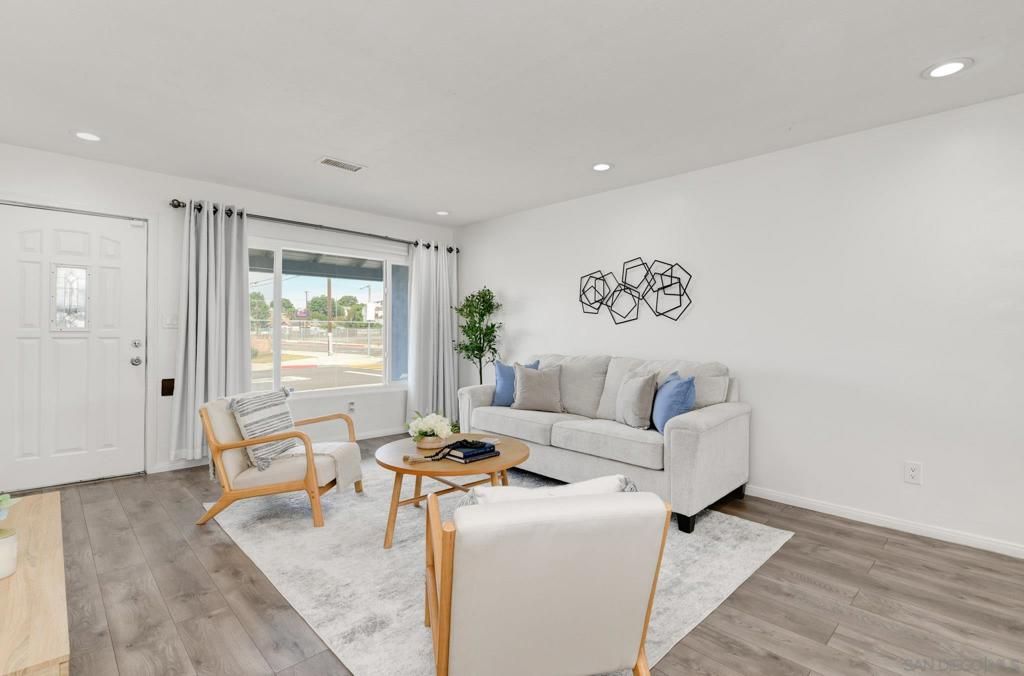 Image 6 of property listing at 801 Olive Ave, National City, CA 91950