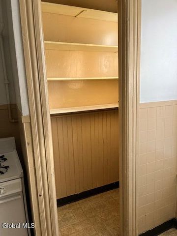 102 DeGraff Street, Schenectady, NY 12308