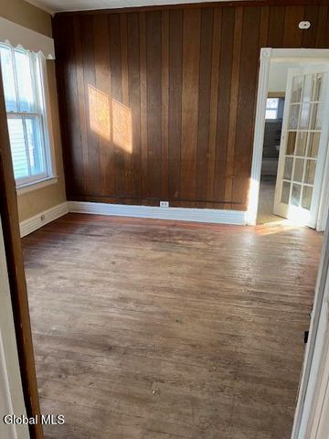 102 DeGraff Street, Schenectady, NY 12308