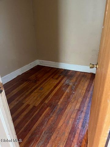 102 DeGraff Street, Schenectady, NY 12308