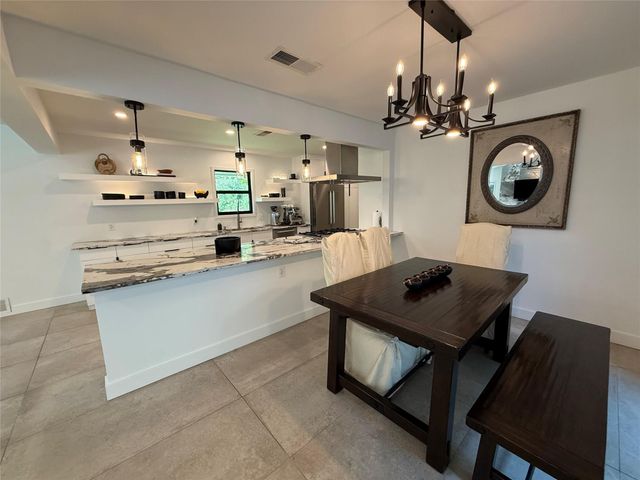 6522 Ridgeview Circle, Dallas, TX 75240