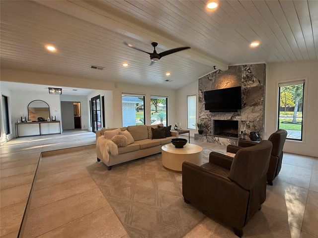 6522 Ridgeview Circle, Dallas, TX 75240