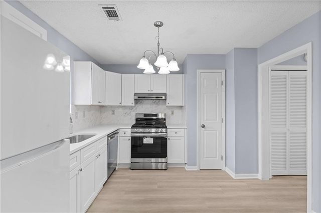 253 Triple Oaks Drive, Tucker, GA 30084