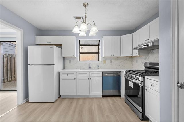 253 Triple Oaks Drive, Tucker, GA 30084