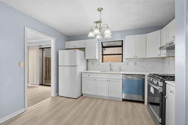 253 Triple Oaks Drive, Tucker, GA 30084