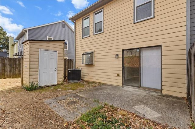 253 Triple Oaks Drive, Tucker, GA 30084