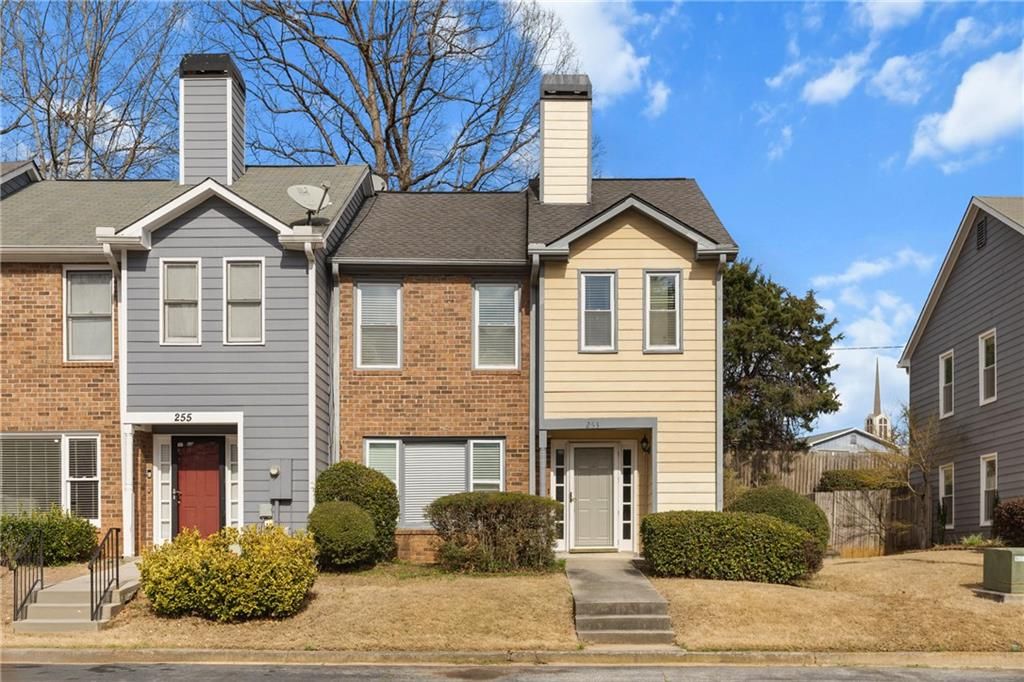 253 Triple Oaks Drive, Tucker, GA 30084