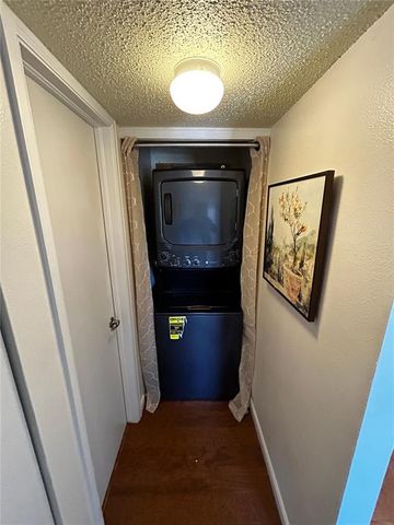 810 Tenderfoot Hill Road 202, Colorado Springs, CO 80906