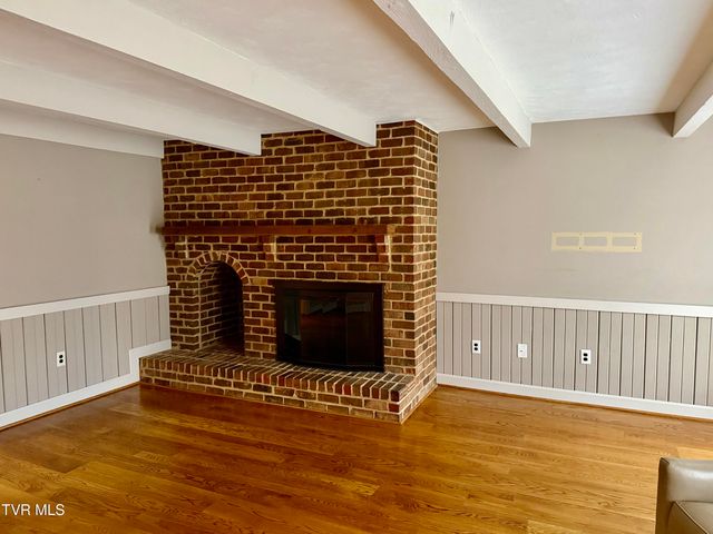 244 Roscommon Drive, Bristol, TN 37620