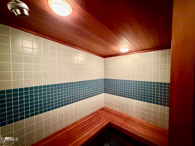 244 Roscommon Drive, Bristol, TN 37620