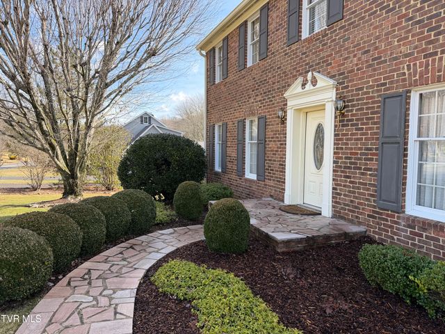 244 Roscommon Drive, Bristol, TN 37620