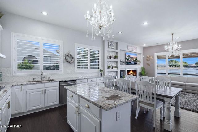 5483 W QUAIL Avenue, Glendale, AZ 85308