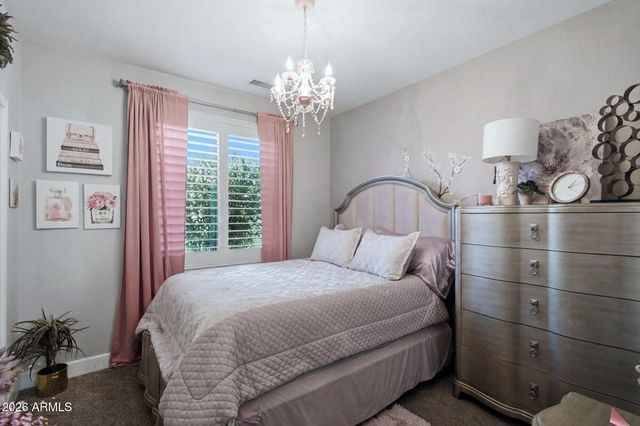5483 W QUAIL Avenue, Glendale, AZ 85308