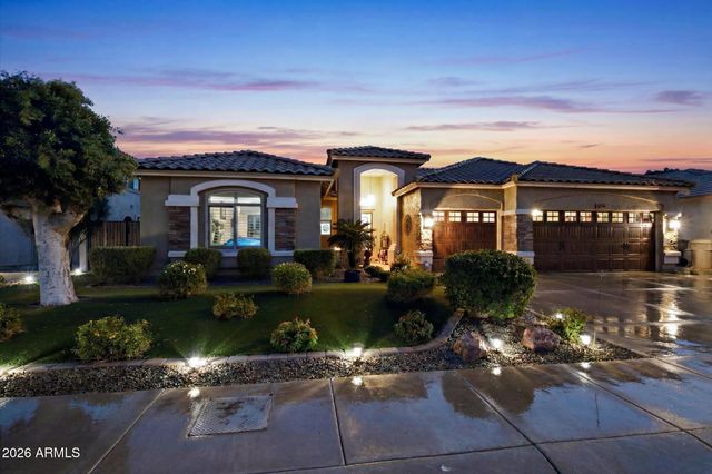 5483 W QUAIL Avenue, Glendale, AZ 85308