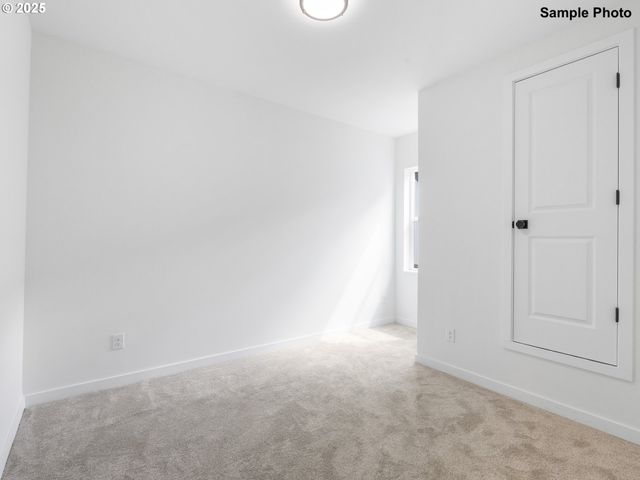 3839 N Willis Blvd 2, Portland, OR 97217