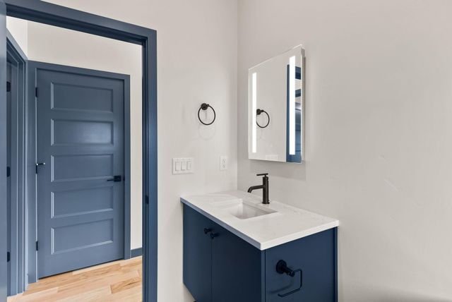 12 SW Roosevelt Avenue, Bend, OR 97702