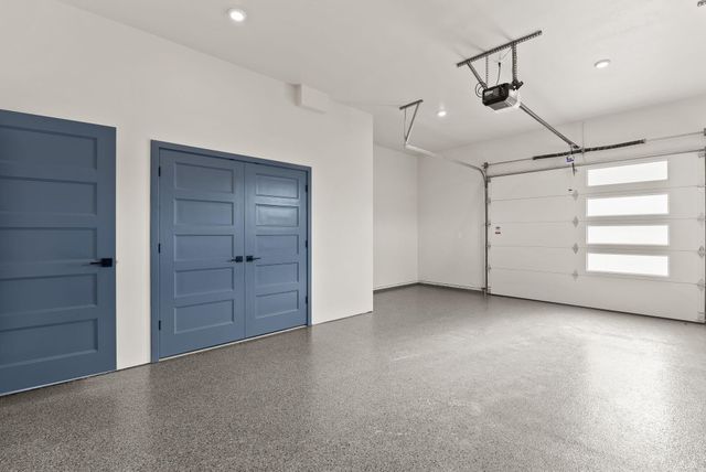 12 SW Roosevelt Avenue, Bend, OR 97702