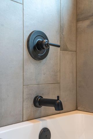 12 SW Roosevelt Avenue, Bend, OR 97702