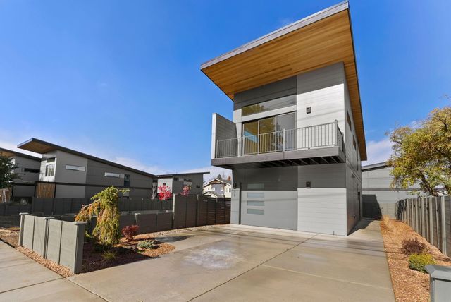 12 SW Roosevelt Avenue, Bend, OR 97702