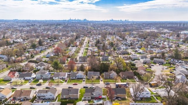 24 Lennon Place, Clifton City, NJ 07013