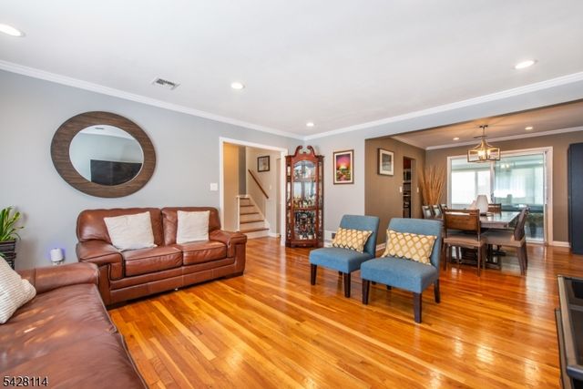 24 Lennon Place, Clifton City, NJ 07013