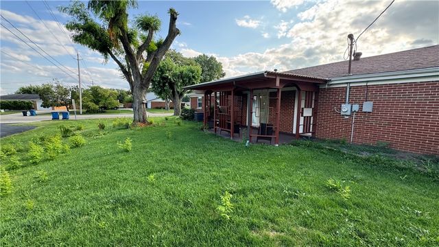 7100 Old Troy Pike, Huber Heights, OH 45424