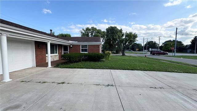 7100 Old Troy Pike, Huber Heights, OH 45424