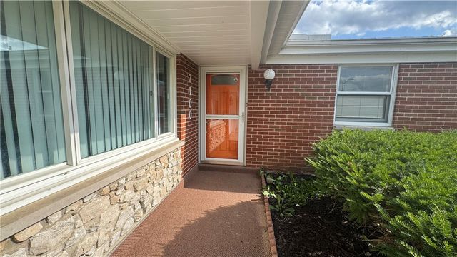 7100 Old Troy Pike, Huber Heights, OH 45424