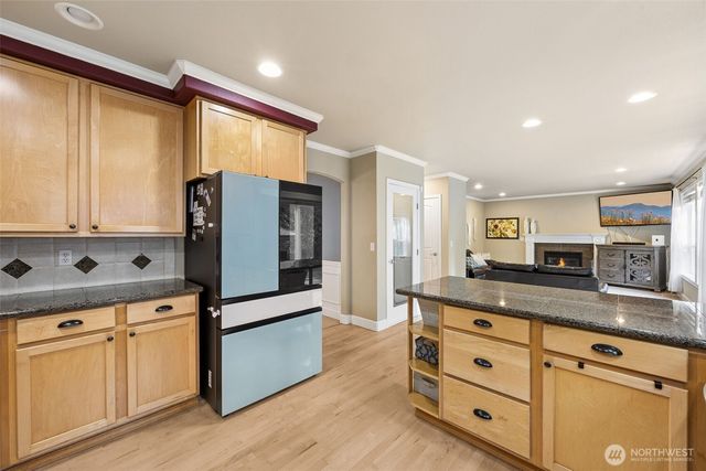 19010 5th Street E, Lake Tapps, WA 98391
