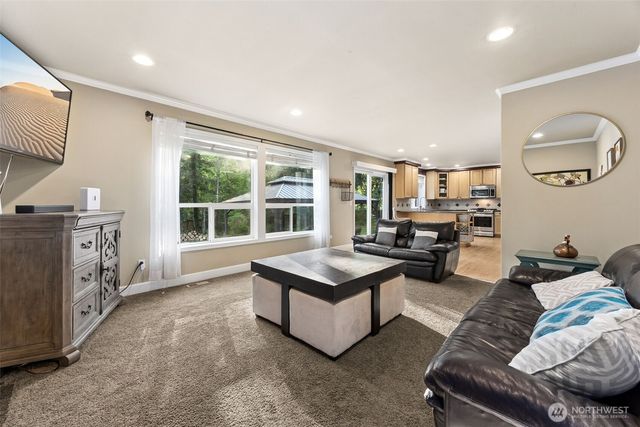 19010 5th Street E, Lake Tapps, WA 98391