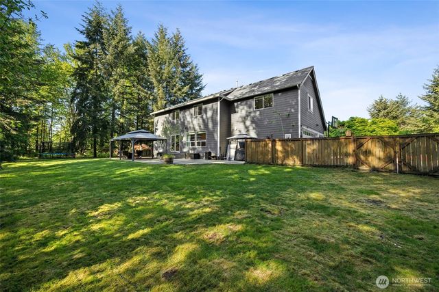 19010 5th Street E, Lake Tapps, WA 98391