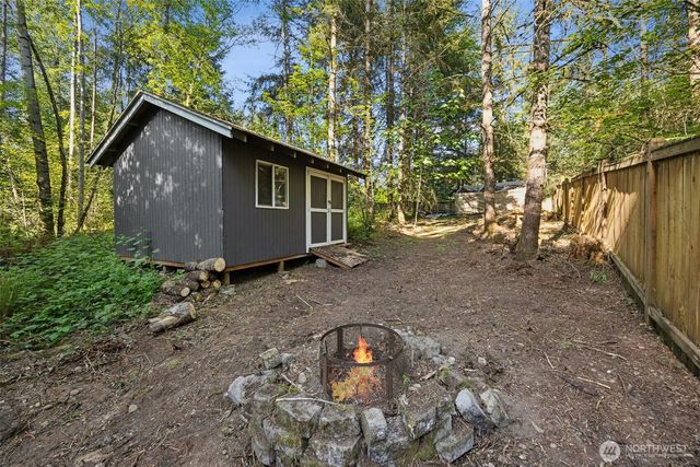 19010 5th Street E, Lake Tapps, WA 98391