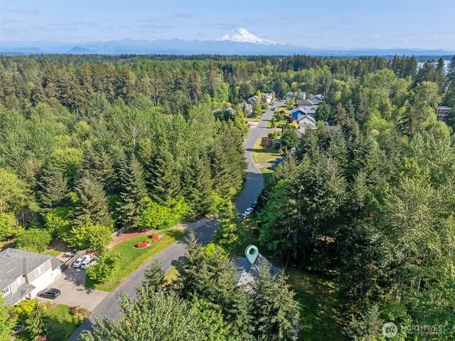 19010 5th Street E, Lake Tapps, WA 98391