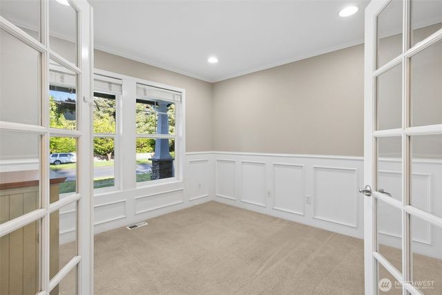 19010 5th Street E, Lake Tapps, WA 98391