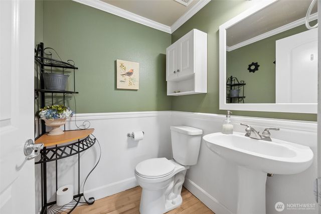 19010 5th Street E, Lake Tapps, WA 98391