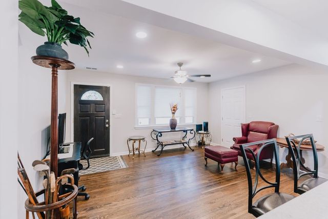 624 Paces Ferry Dr, Nashville, TN 37214