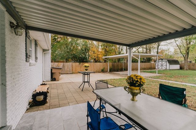 624 Paces Ferry Dr, Nashville, TN 37214