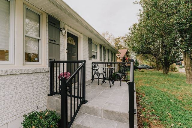 624 Paces Ferry Dr, Nashville, TN 37214