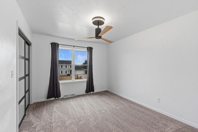 242 Kiesner DRIVE, Chilton, WI 53014