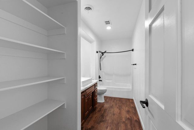 242 Kiesner DRIVE, Chilton, WI 53014