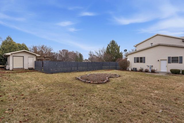 242 Kiesner DRIVE, Chilton, WI 53014