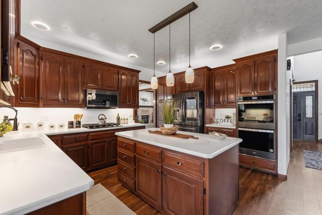 242 Kiesner DRIVE, Chilton, WI 53014