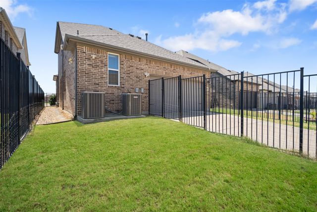 8091 Sunflower Lane, Dallas, TX 75252