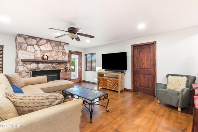 7502 N 7TH Avenue, Phoenix, AZ 85021