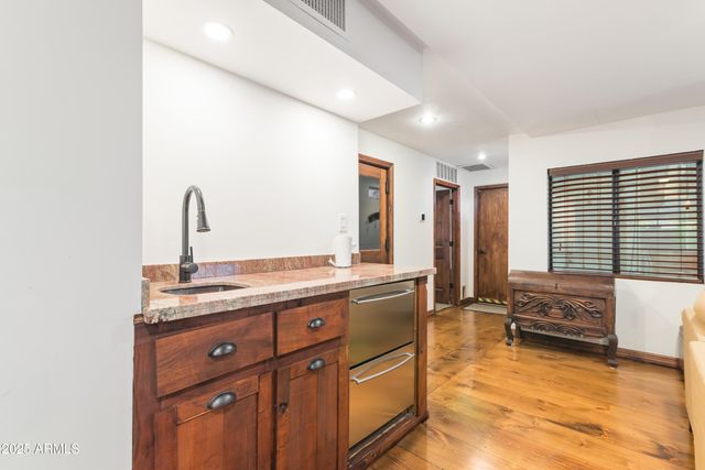 7502 N 7TH Avenue, Phoenix, AZ 85021