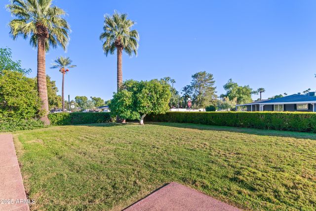 7502 N 7TH Avenue, Phoenix, AZ 85021