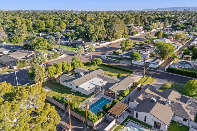 7502 N 7TH Avenue, Phoenix, AZ 85021