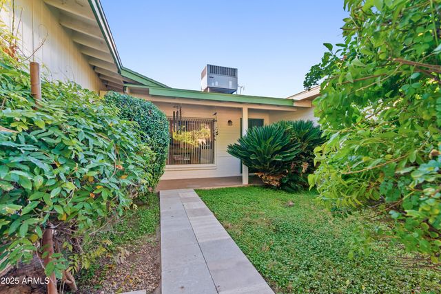 7502 N 7TH Avenue, Phoenix, AZ 85021