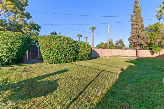 7502 N 7TH Avenue, Phoenix, AZ 85021